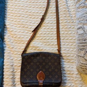 Authentic Louis Vuitton crossbody